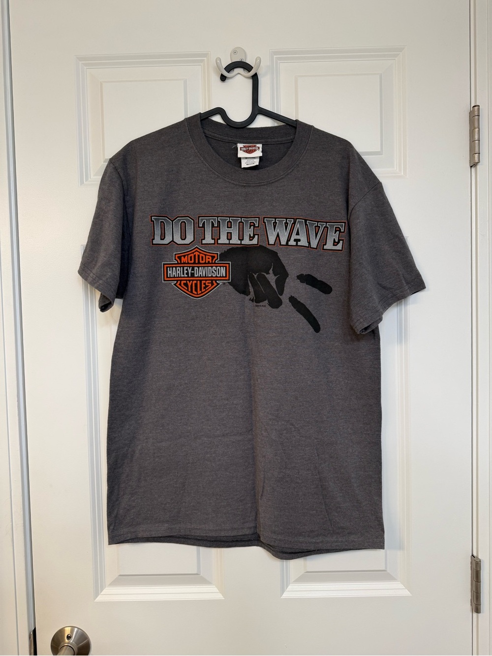 Harley-Davidson 'Do The Wave'
